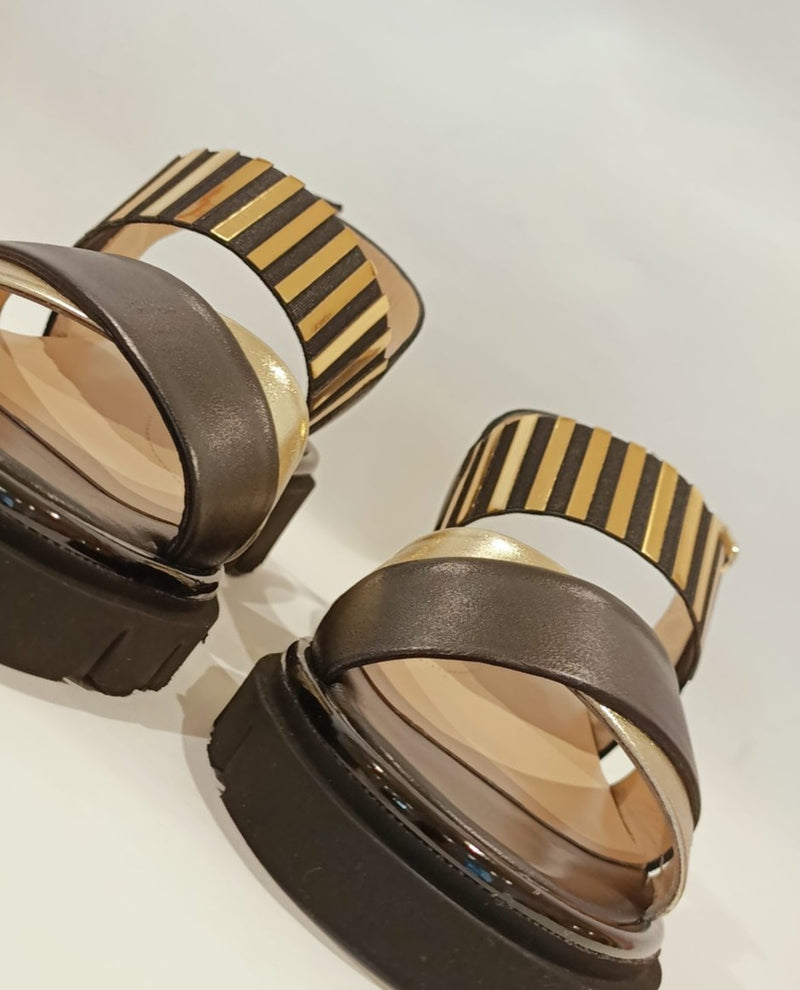 GOLDANDBLACK